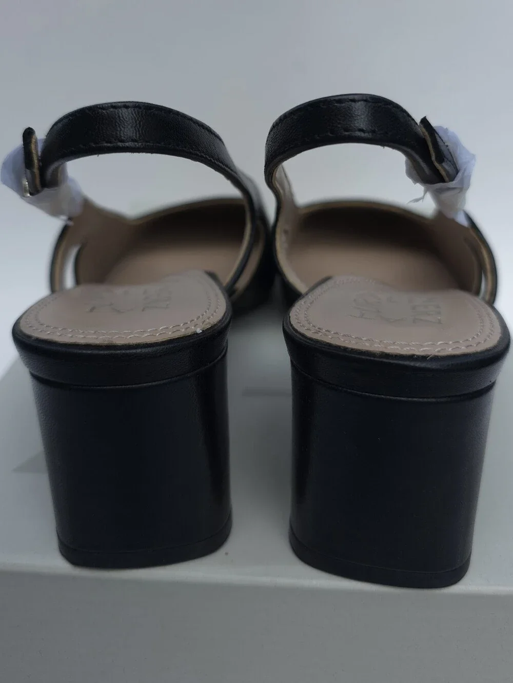 Naturalizer Carmen Women's 7.5 M Black Leather Slingback Pumps Block Heel NIB